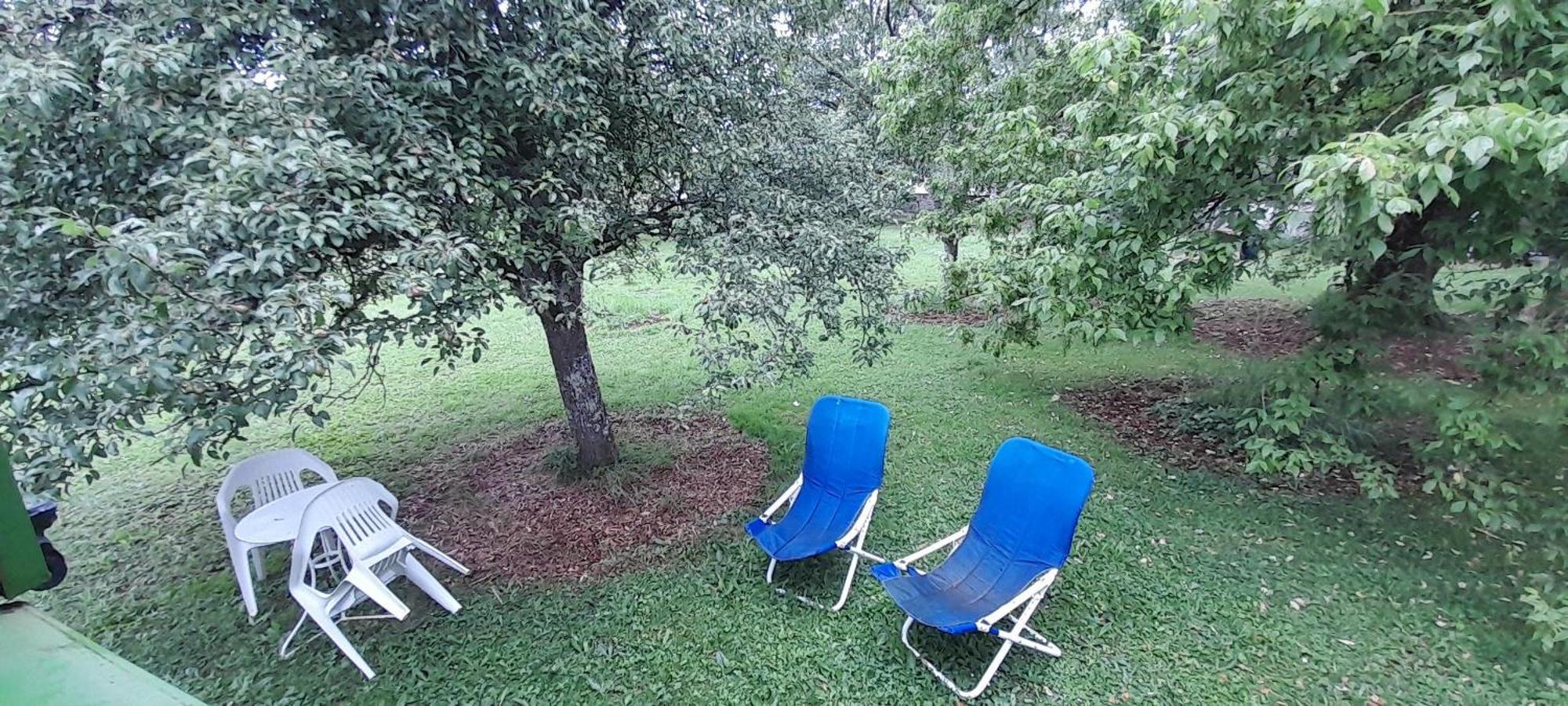 Roulotte Verte Pouilly-sur-Vingeanne Екстер'єр фото